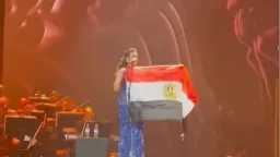 لحظة وطنية في باريس.. أنغام...