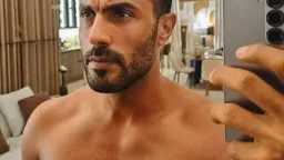 أول صورة لـ محمد سامي...