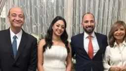 عمرو أديب ولميس الحديدي يحتفلان...
