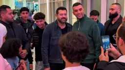 بالصور.. عمرو يوسف يفاجئ الجمهور...