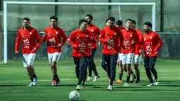 منتخب مصر يرفع حالة الطوارئ...