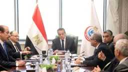 نائب رئيس مجلس الوزراء ووزير...