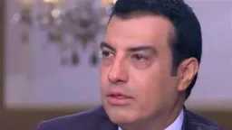 دموع وحب.. إيهاب توفيق يحيي...