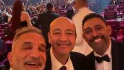 باسم يوسف يثير الجدل بصورة...