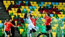 منتخب مصر لليد يصطدم بكاب...
