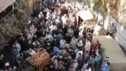 لقطات مؤثرة تهز القلوب من...
