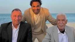 أحمد فهمي يلتقط التاريخ بين...