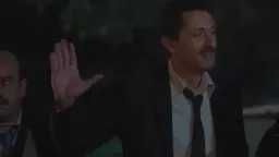 كريم محمود عبد العزيز يوقع...