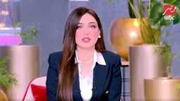 ياسمين عز تطالب بفصل الإنترنت...