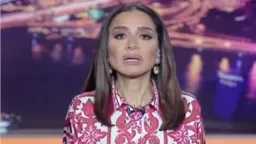 مشهد إنساني يهز القلوب.. بسمة...