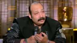 محمد ثروت يكشف السر: ”الارتجال...