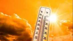 الأرصاد تطلق إنذارًا عاجلًا.. موجة...