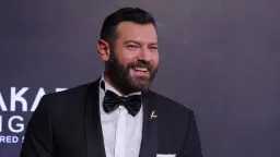 عمرو يوسف يقلب الطاولة في...