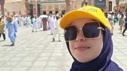زوجة سامح حسين تخطف الأنظار...