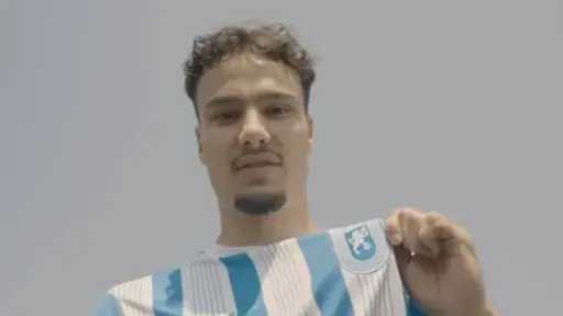 الملعب