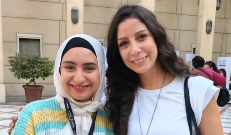 ياسمين رحمي مع محررة البيان نيوز
